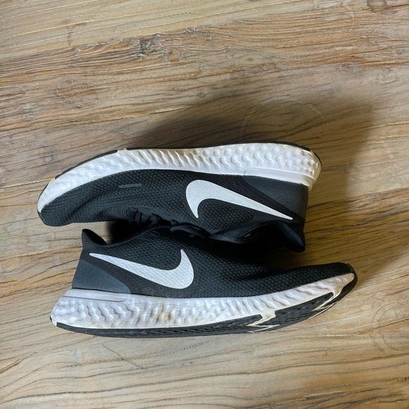 Nike Revolution 5 Anthracite Running Shoes - Picture 2 of 12